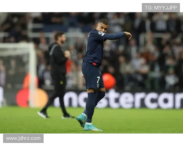 法甲比赛战术调整实例解析:教练临场决策的影响力 法甲比赛战术调整实例解析:教练临场决策的影响力