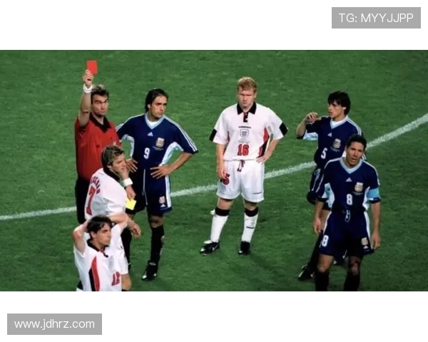 98世界杯大罗遭遇威胁事件背后揭秘:足球巨星的心理与生死较量 98世界杯大罗遭遇威胁事件背后揭秘:足球巨星的心理与生死较量