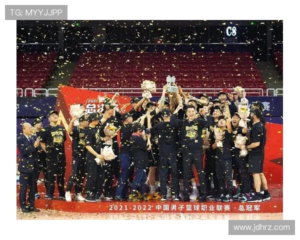 CBA各奖杯得主揭晓,本赛季球队荣誉分布呈现新格局 CBA各奖杯得主揭晓,本赛季球队荣誉分布呈现新格局